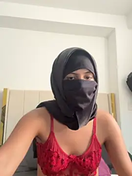 leylak_assaf live cam on StripChat