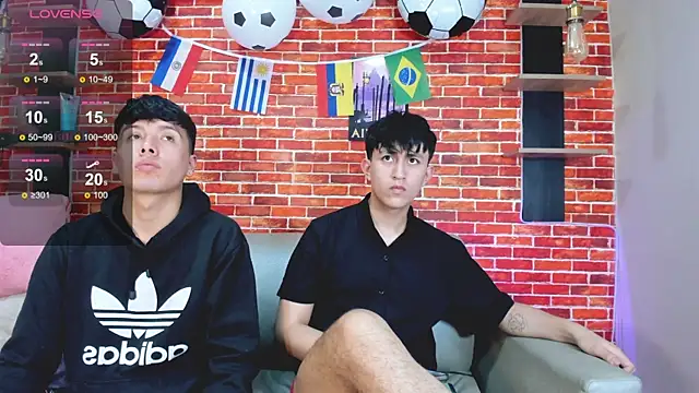 Hoot_boyss_ Live Web Cam Show
