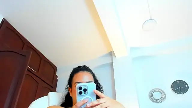 kathyajhonss webcam