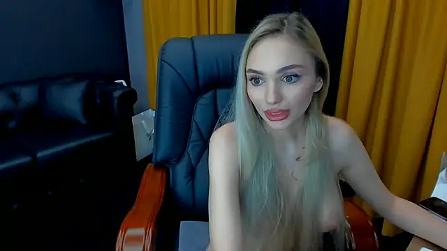 HaleySweet18 webcam