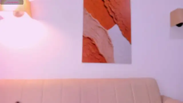 nyx_velvet webcam