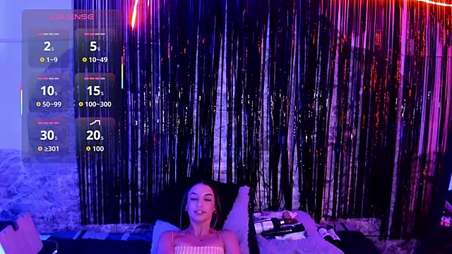 MaryAnneeXOO webcam