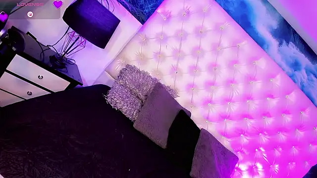 Keira_Fox31 webcam