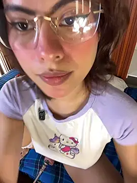 Eva_Feller69