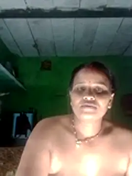Shivani09900 webcam