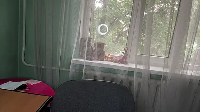 KiaLudera webcam
