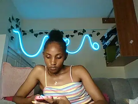 Velvet_peach webcam