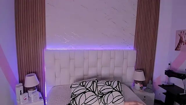 isabella_whiithe webcam