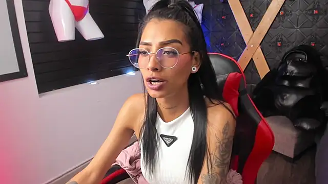 KarlaSlutSkinny__ webcam
