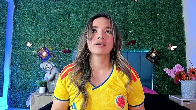 Kiaraa88 webcam