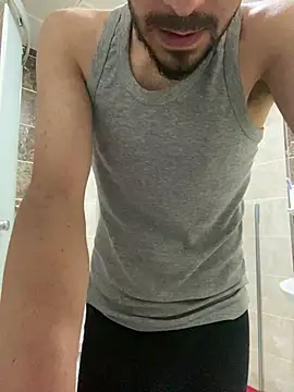 Justwomenfucker's live cam