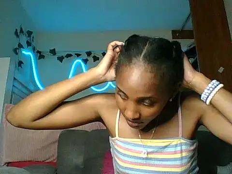 Velvet_peach webcam