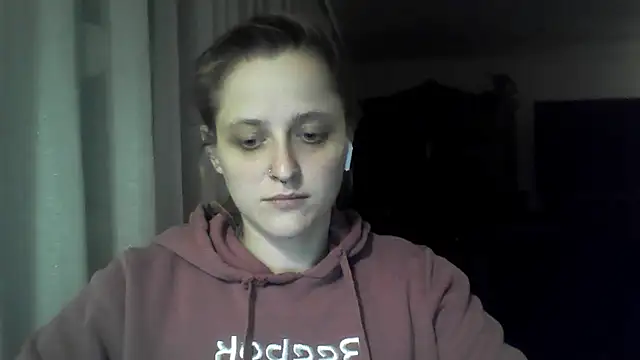 LeaWetGirl webcam