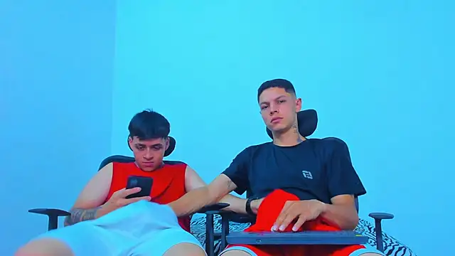 Thomas-Wil Live Web Cam Show