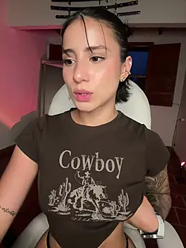 Ale_Lewis webcam