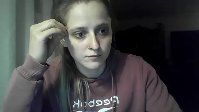 LeaWetGirl webcam