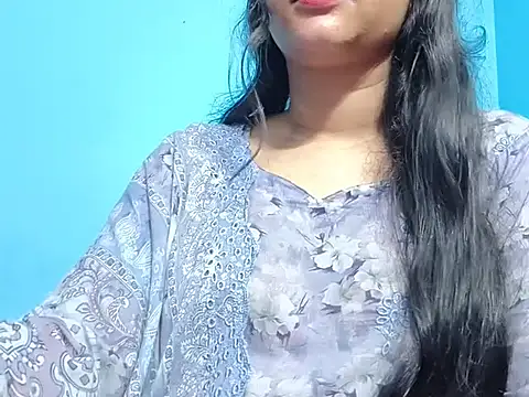 adhiti_1 - Adhiti_1's free webcam - UK Sex Cams