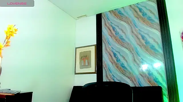 katha_Crawford webcam