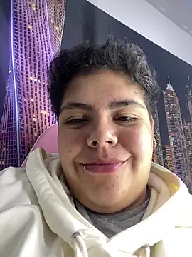 Hailey_Curvy webcam