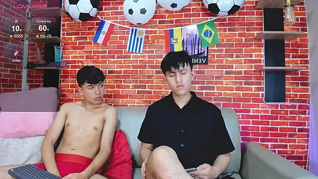 Hoot_boyss_ webcam