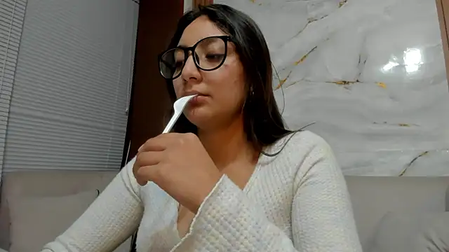 LilyGarcia webcam