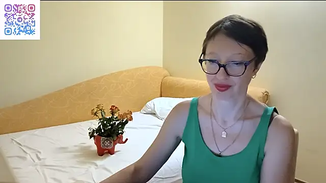 BellaRose_2020 webcam