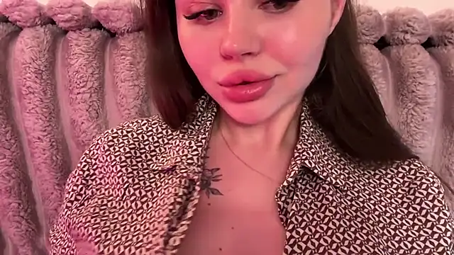 AlmaryKim live cam on StripChat