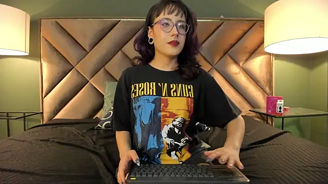 Rache_Roth webcam