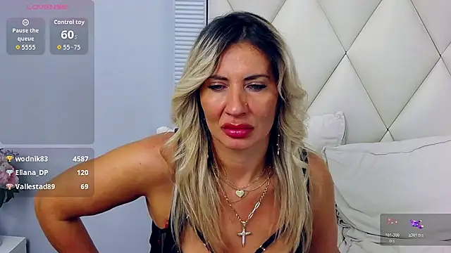 GinaBear webcam