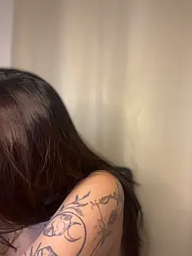 Angellique_24 webcam