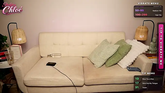 itschloelaurent Live Web Cam Show