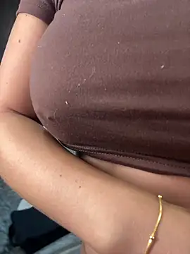 MiaJones21 Live Web Cam Show