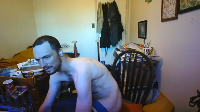 JohnnyMoves live cam on StripChat