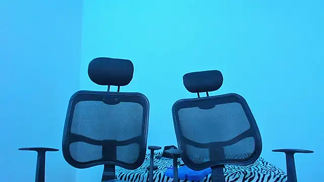 Thomas-Wil Live Web Cam Show