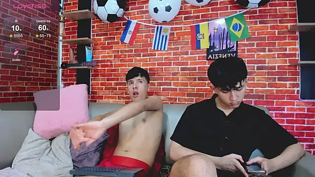 Hoot_boyss_ webcam