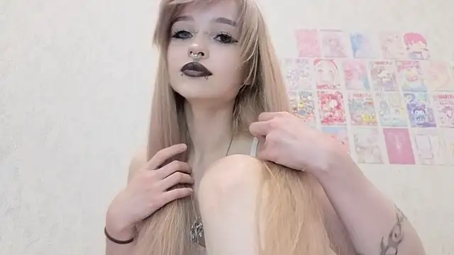 emodreamgirl live cam on StripChat