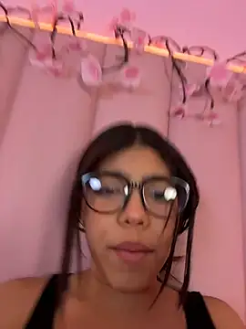 KellyOlsenbe webcam