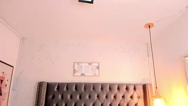 Anya_Belth webcam