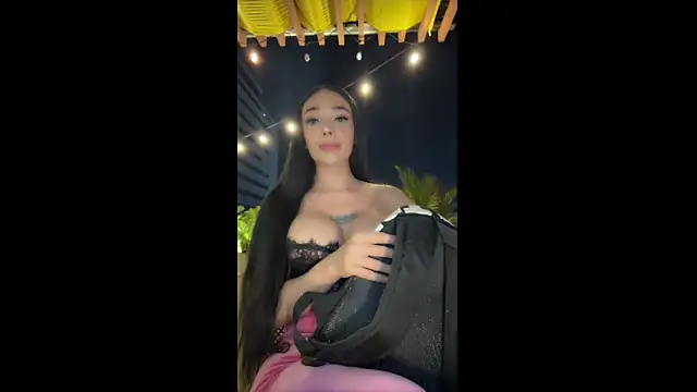 MissKendall webcam