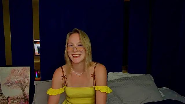 ElaraVoltage webcam