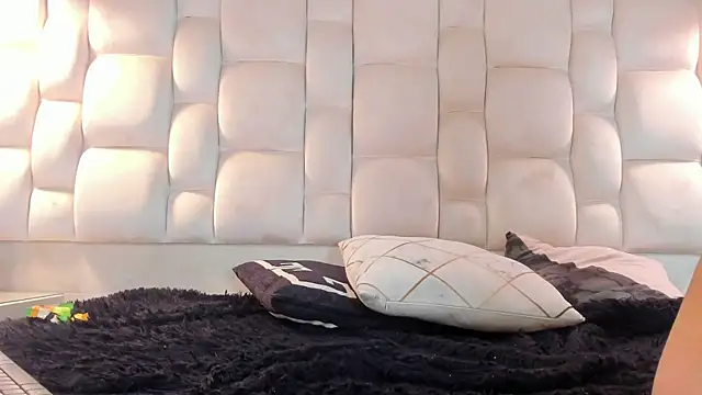 Ciielo_777 webcam