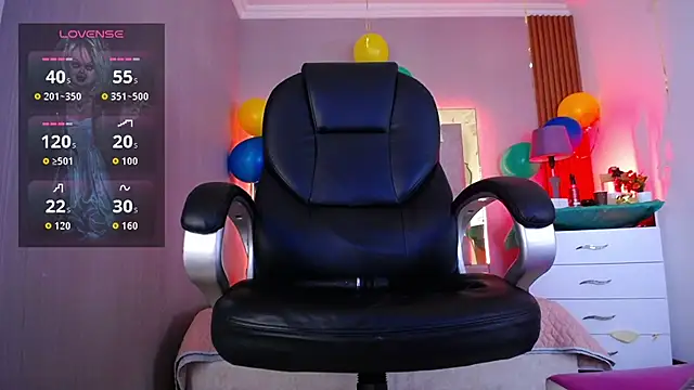Tiffany_Valentiine webcam