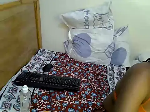 Trixiepixy webcam