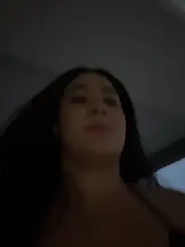 Nina_lovi webcam