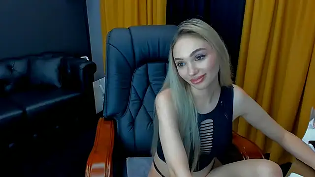 HaleySweet18 live sex cam