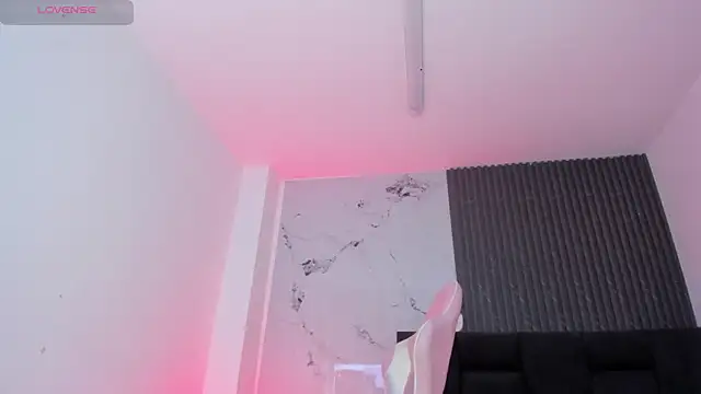 Chloemuaak Live Web Cam Show