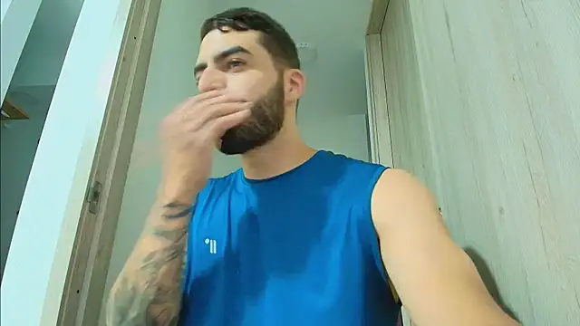 thomas_gun - Thomas_gun's free webcam - UK Sex Cams