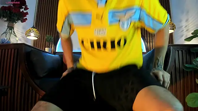 Donovan_Desmond webcam