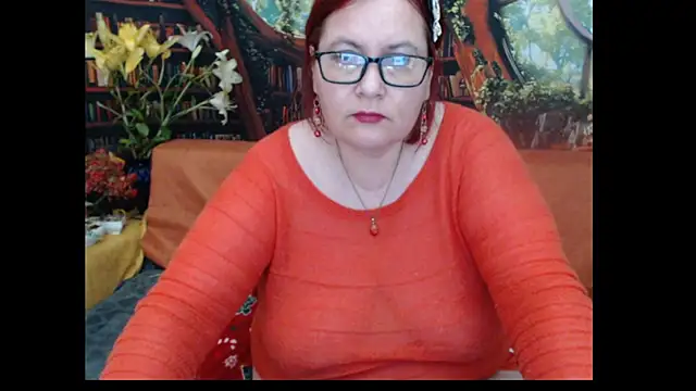 PlayfullMature webcam