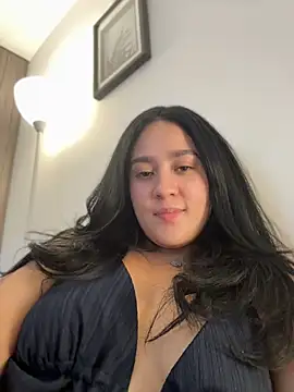 Nina_lovi webcam